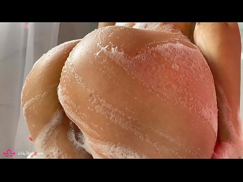 ❤️ Brunette Anapiga Pussy kwa Pussy kwa Vibrator hadi Orgasm kali katika Shower ☑ ❌❤